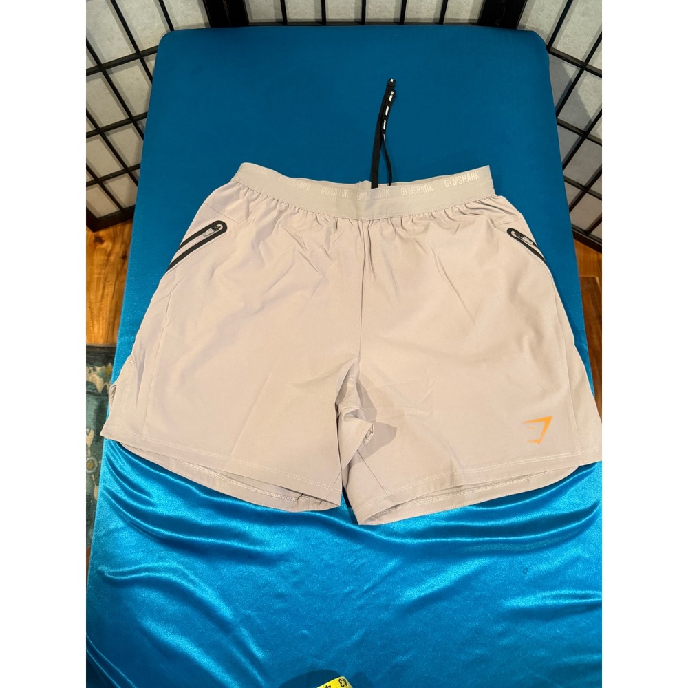 Gymshark Men's Training Shorts 7" Gray Zip Pockets Medium NWOT